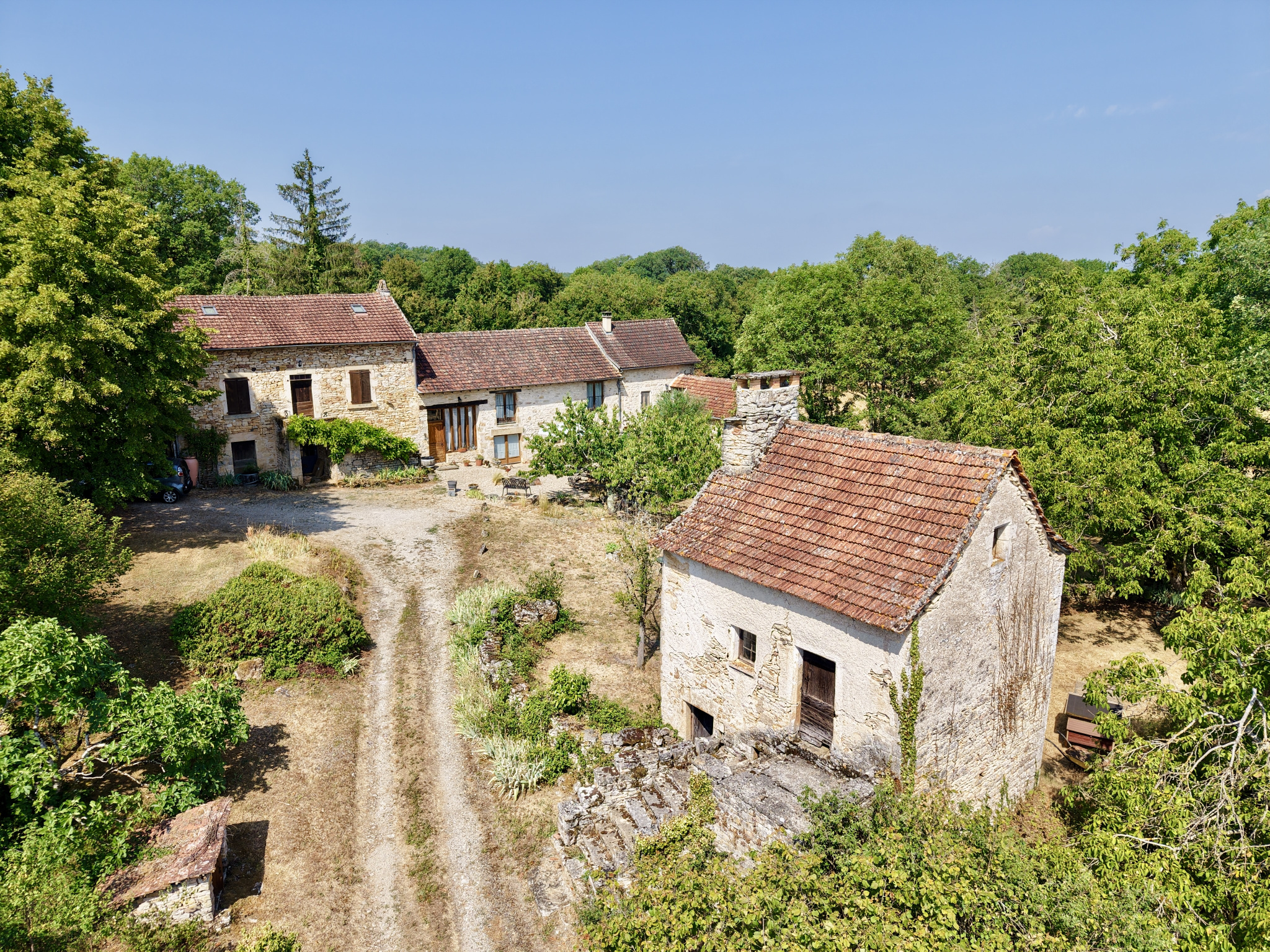 Propriété en pierre - 220m2